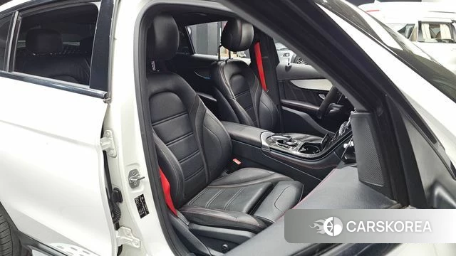 Mercedes-Benz GLC-Class X253 2018 Белый из Кореи, фото 2