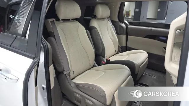 Kia Carnival 4th generation 2023 Белый из Кореи, фото 2