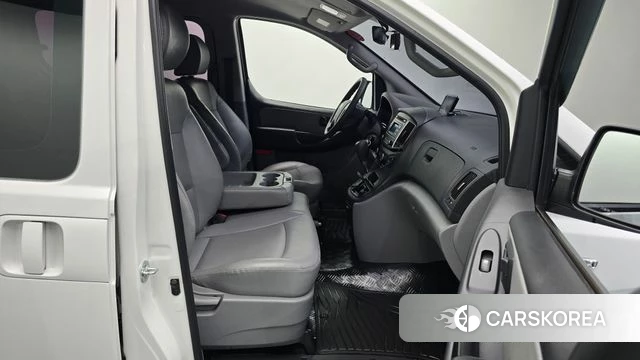 Hyundai The New Grand Starex 2019 Белый из Кореи, фото 2