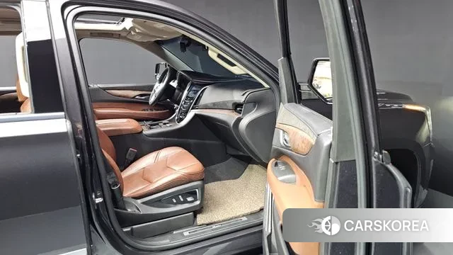 Cadillac Escalade 2018 Серый из Кореи, фото 2