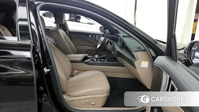 Kia K8 Hybrid 2023 Черный из Кореи, фото 2