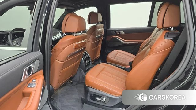 BMW X7 (G07) 2025 Черный из Кореи, фото 2