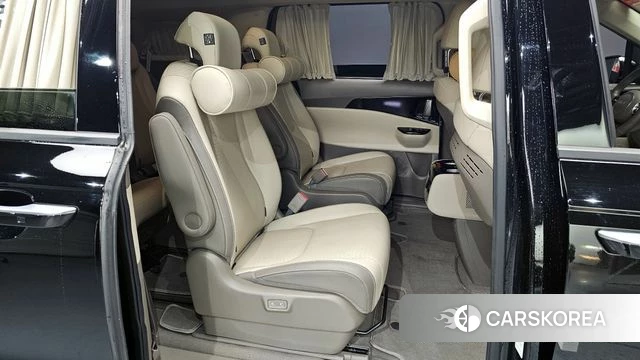 Kia Carnival 4th generation 2022 Черный из Кореи, фото 2