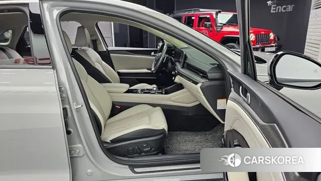 Kia The New K5 Hybrid 3rd generation 2024 Серебристо-серый из Кореи, фото 2