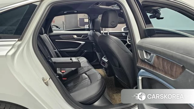 Audi A6 (C8) 2022 Белый из Кореи, фото 2