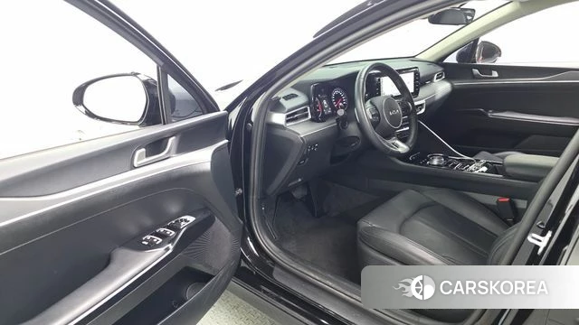 Kia K5 3rd generation 2023 Черный из Кореи, фото 2