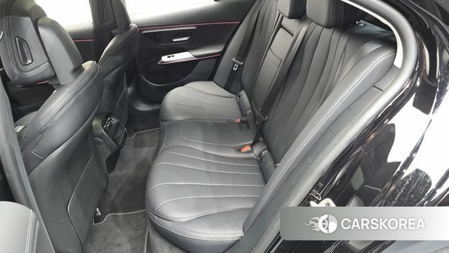 Mercedes-Benz E-Class W214 2024 Черный из Кореи, фото 2