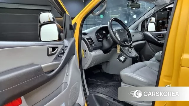 Hyundai The New Grand Starex 2021 Желтый из Кореи, фото 2