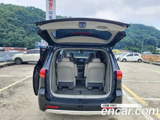 Kia All New Carnival 2018 Черный из Кореи, фото 2