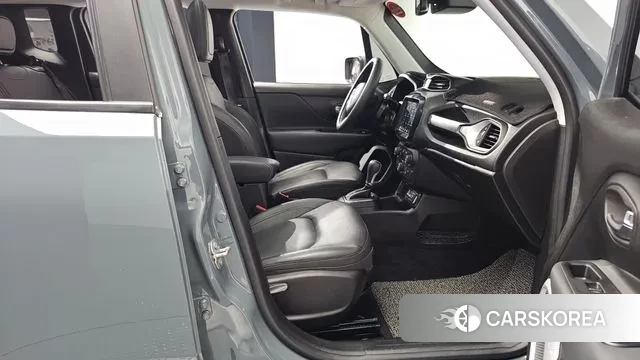 Jeep Renegade 2018 Серый из Кореи, фото 2