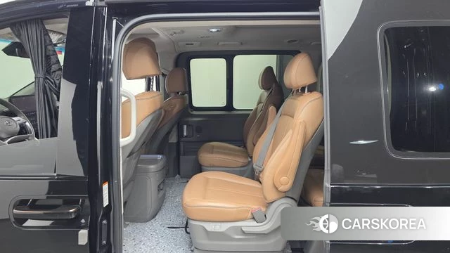 Hyundai Staria 2021 Черный из Кореи, фото 2