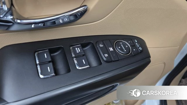 Kia The New Carnival 2020 Белый из Кореи, фото 2