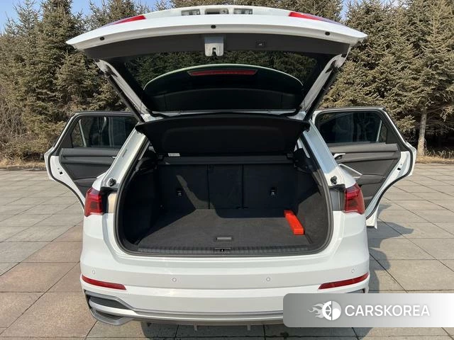 Audi Q3 2022 Белый из Китая, фото 2