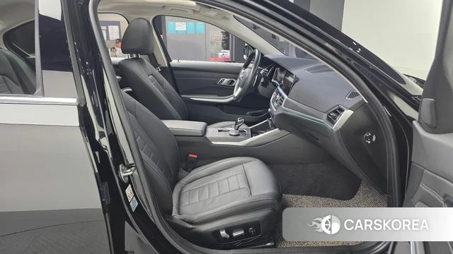 BMW 3 Series (G20) 2019 Черный из Кореи, фото 2