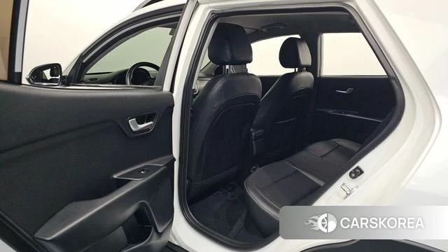 Kia Stonic 2018 Белый из Кореи, фото 2