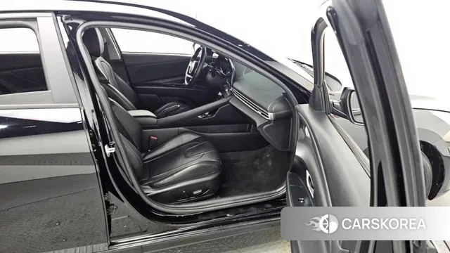 Hyundai Avante (CN7) 2022 Черный из Кореи, фото 2