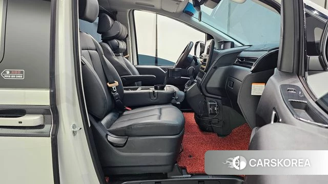 Hyundai Staria 2025 Белый из Кореи, фото 2