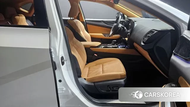 Lexus NX350h Second generation 2024 Белый из Кореи, фото 2