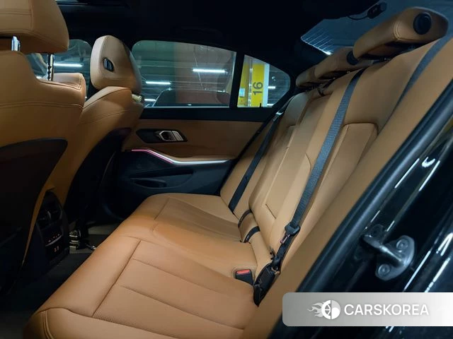 BMW 3 Series (G20) 2023 Черный из Кореи, фото 2
