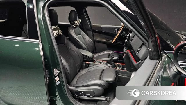 Mini Cooper S Countryman 2023 Темно-зеленый из Кореи, фото 2