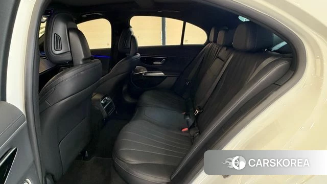 Mercedes-Benz E-Class W214 2025 Белый из Кореи, фото 2