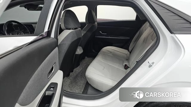 Hyundai Avante (CN7) 2021 Белый из Кореи, фото 2