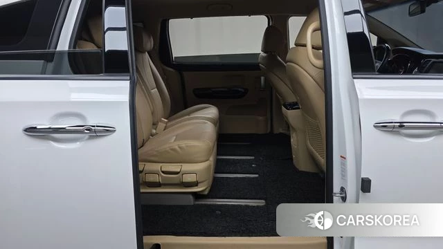 Kia The New Carnival 2018 Белый из Кореи, фото 2