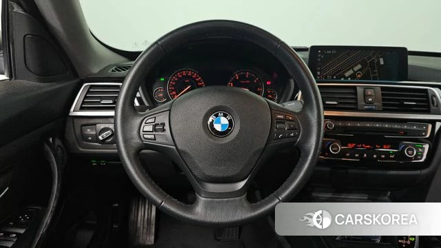 BMW 3 Series GT (F34) 2018 Белый из Кореи, фото 2