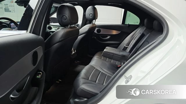 Mercedes-Benz C-Class W205 2020 Белый из Кореи, фото 2