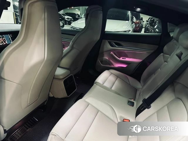 Porsche Taycan 2024 Серебристо-серый из Кореи, фото 2