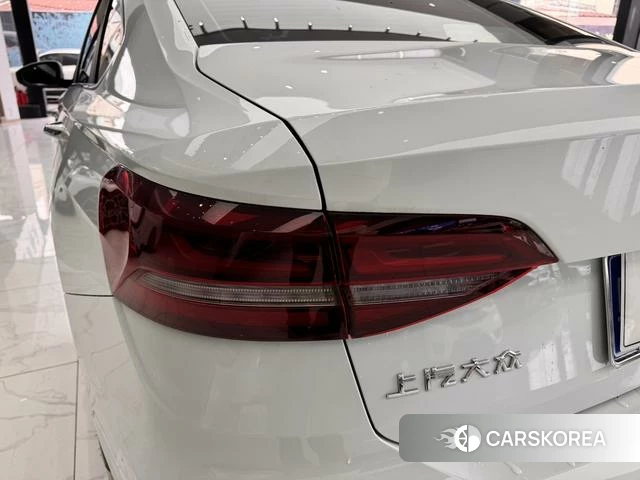 Volkswagen Lavida 2024 Белый из Китая, фото 2
