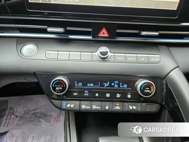 Hyundai The New Avante (CN7) 2023 Белый из Кореи, фото 2