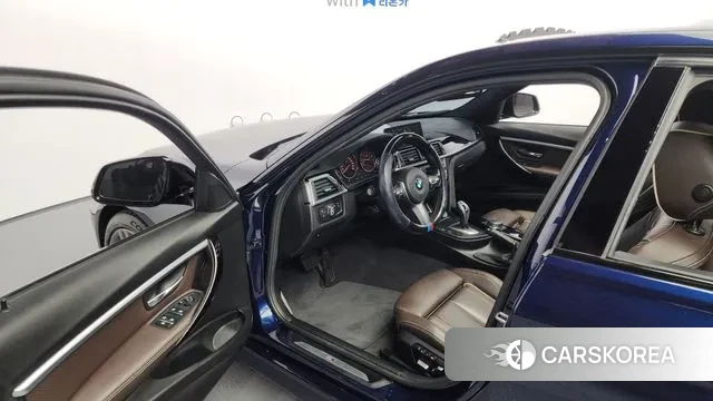 BMW 3 Series (F30) 2018 Синий из Кореи, фото 2