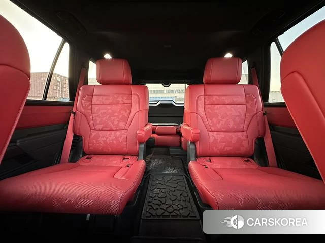 Toyota Sequoia 2024 Черный из Китая, фото 2
