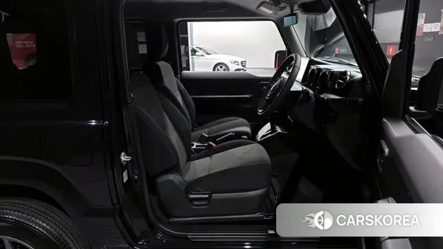 Suzuki Jimny 2025 Черный из Кореи, фото 2