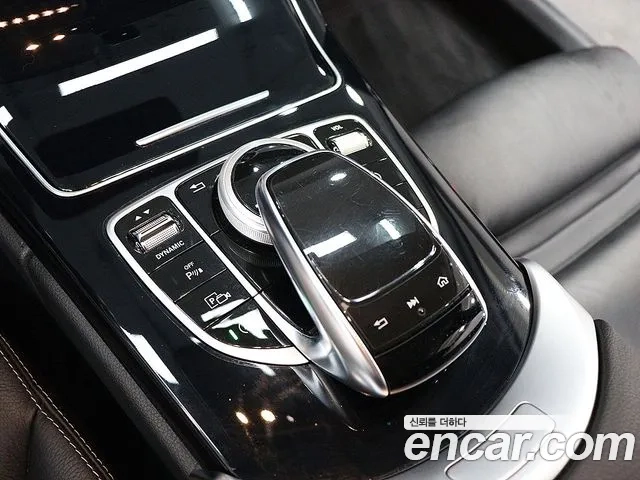 Mercedes-Benz C-Class W205 2019 Темно-зеленый из Кореи, фото 2