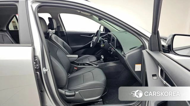 Kia Di Ol Nu Niro 2024 Серебряный из Кореи, фото 2