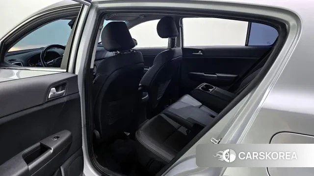 Kia Sportage The Bold 2020 Серебряный из Кореи, фото 2