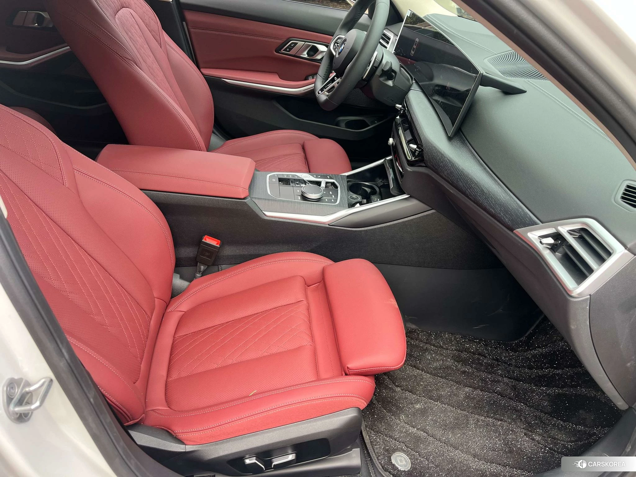 BMW 3 series 2024 Белый из Китая, фото 2