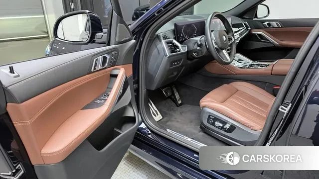 BMW X6 (G06) 2024 Черный из Кореи, фото 2