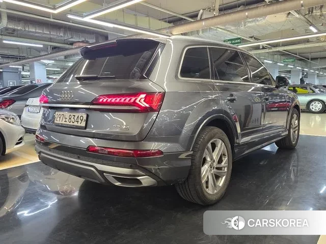 Audi Q7 (4M) 2020 Серый из Кореи, фото 2