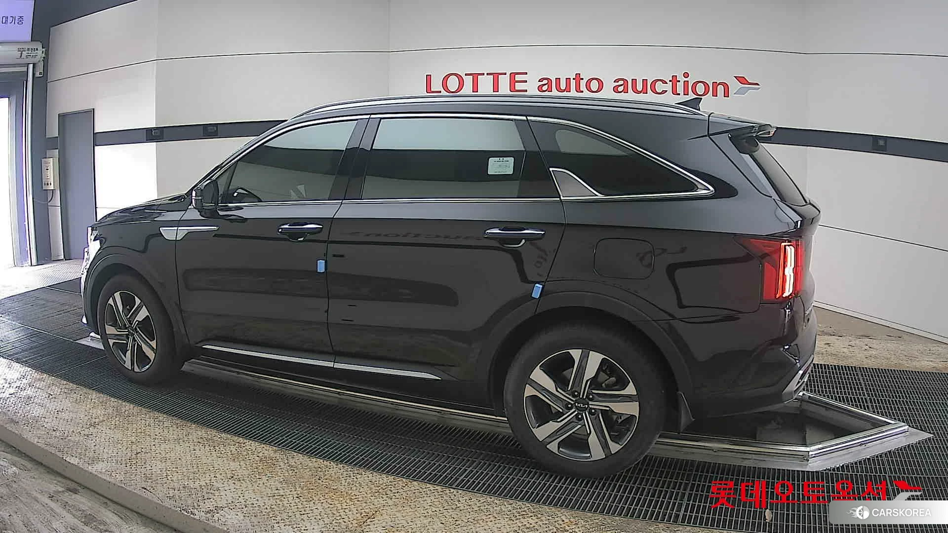 Kia Sorento Hybrid 2023 Черный из Кореи, фото 2