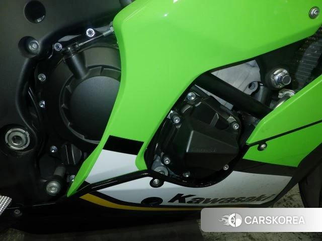 Проданный Kawasaki ZX-10R NINJA ABS 2024 из Японии, фото 4