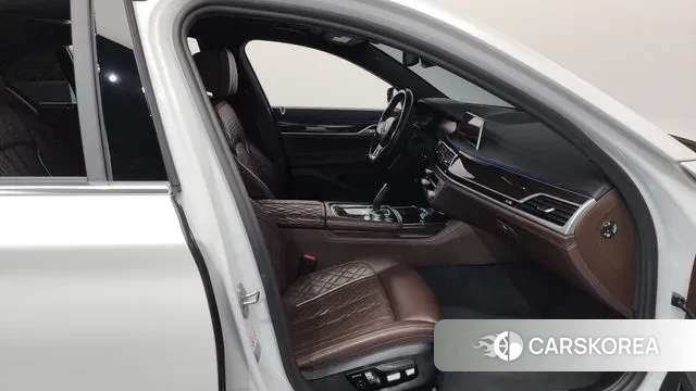 BMW 7 Series (G11) 2019 Белый из Кореи, фото 2