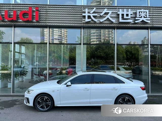 Audi A4L 2022 Белый из Китая, фото 2