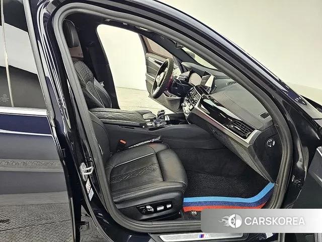 BMW 5 Series (G30) 2020 Синий из Кореи, фото 2