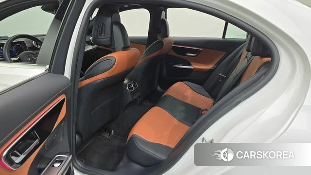 Mercedes-Benz C-Class W206 2025 Белый из Кореи, фото 2