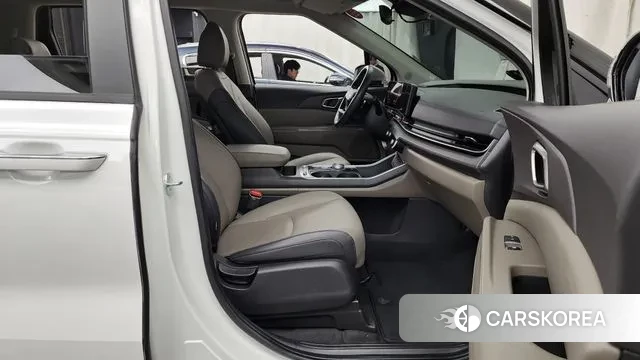 Kia The New Carnival 4th Generation 2025 Белый из Кореи, фото 2