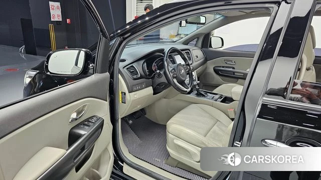 Kia All New Carnival 2018 Черный из Кореи, фото 2