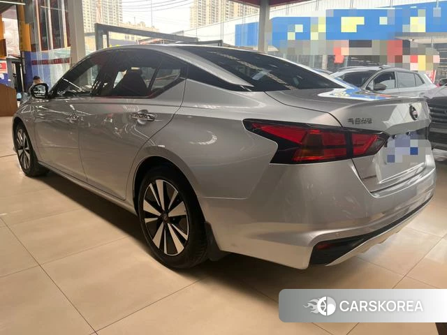 Nissan Teana 2021 Серебристо-серый из Китая, фото 2